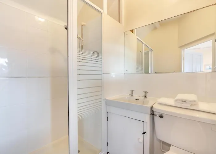 2 Bed In Oc-w010 *