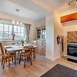 2 Bed In Oc-w010 *