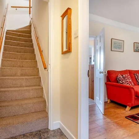 2 Bed In Whitby Oc-W010