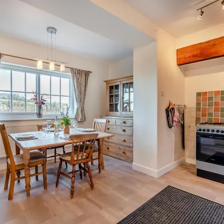 2 Bed In Whitby Oc-W010 Γουίτμπι