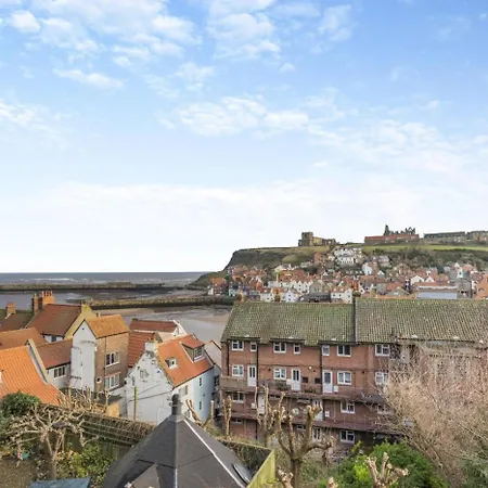 2 Bed In Oc-w010 Whitby
